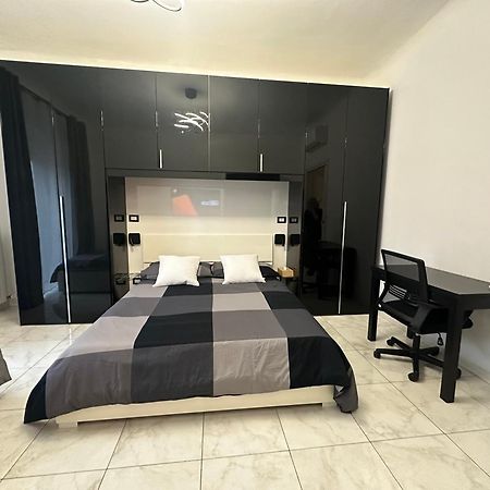 Isola Apartment Milano Eksteriør billede